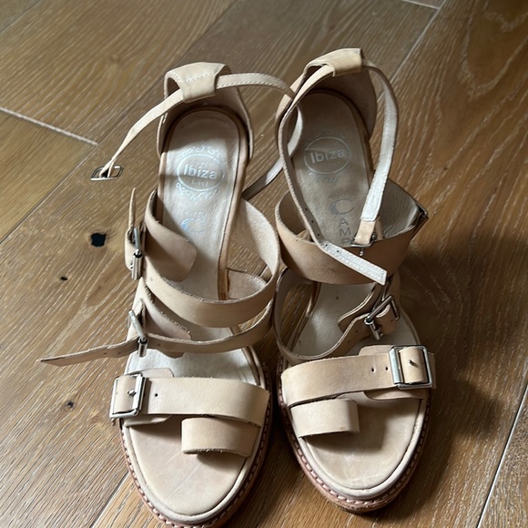 Jeffrey Campbell chunky strappy heels 7.5 nude like new! - Picture 1 of 5